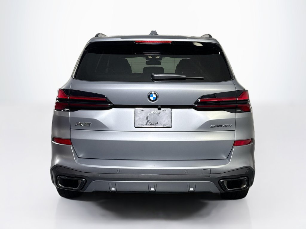 Used 2025 BMW X5 sDrive40i w/ M Sport Package RWD image 4