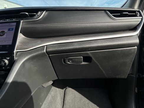 Used 2023 Jeep Grand Cherokee Limited image 30