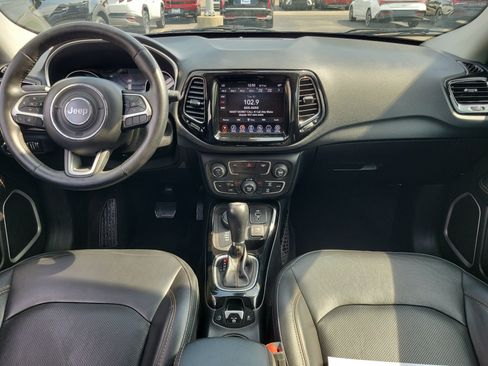 Used 2019 Jeep Compass Limited AWD/4WD image 9