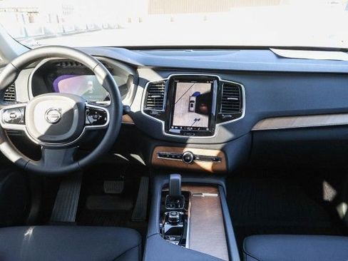 Used 2025 Volvo XC90 T8 Plus w/ Protection Package Premier AWD/4WD image 15