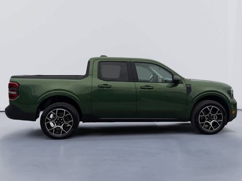 Used 2025 Ford Maverick Lariat image 2