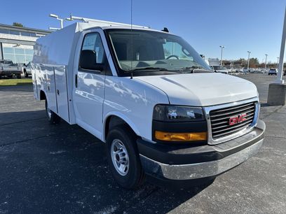New 2025 GMC Savana 3500 w/ Power Convenience Package