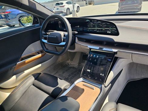 Used 2025 Lucid Air Touring AWD/4WD image 11