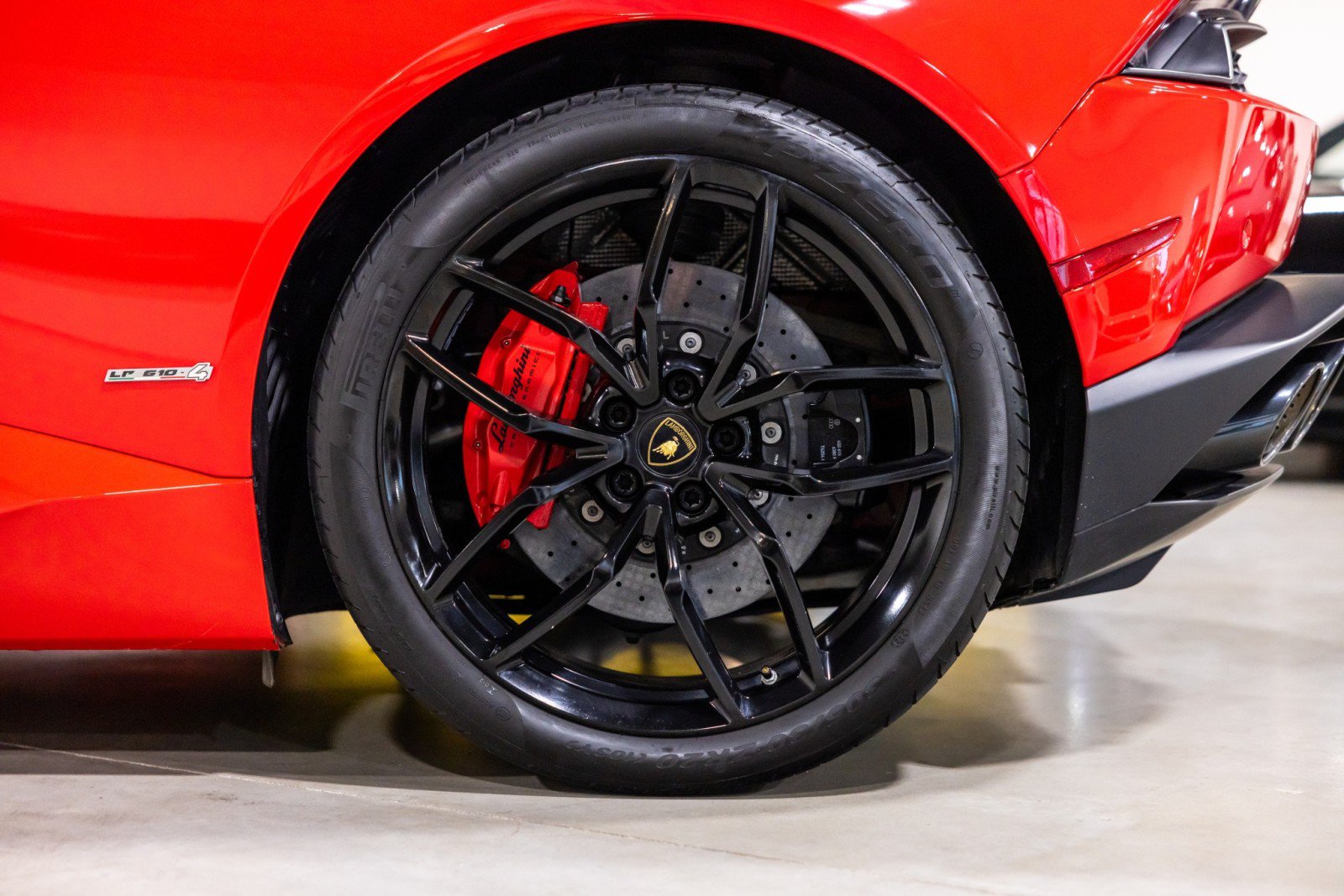 Used 2015 Lamborghini Huracan LP 610-4 AWD/4WD image 17
