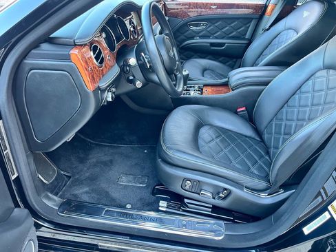 Used 2014 Bentley Mulsanne image 16