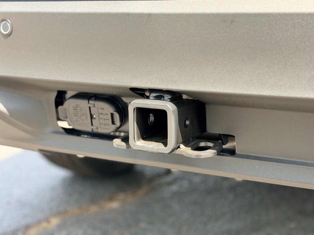 New 2026 Ford Explorer Active RWD image 4