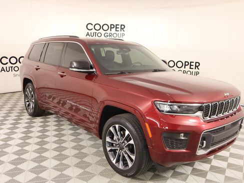 Used 2024 Jeep Grand Cherokee L Overland w/ Luxury Tech Group IV image 1
