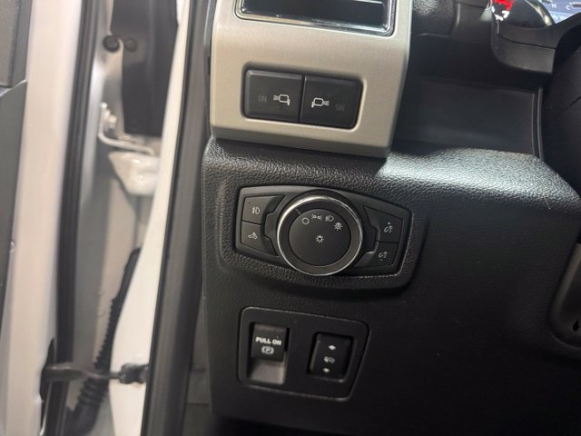 Used 2019 Ford F150 Lariat w/ Equipment Group 502A Luxury AWD/4WD image 25