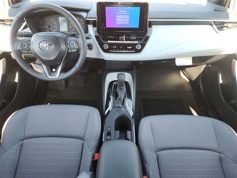 Used 2025 Toyota Corolla SE image 19