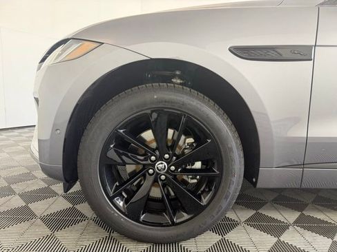 Used 2025 Jaguar F-PACE R-Dynamic S image 40