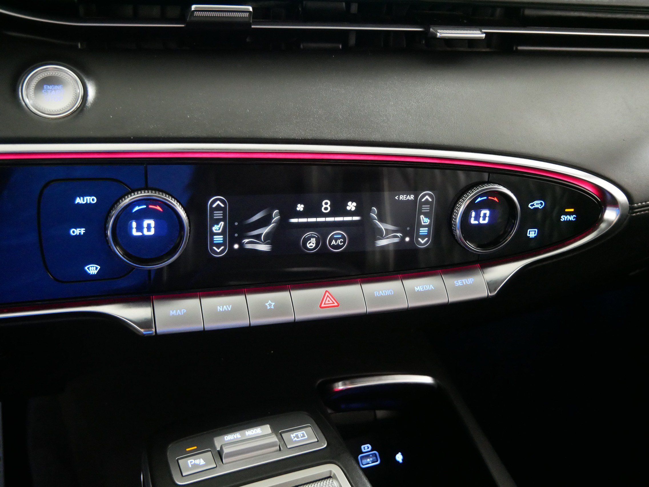 Used 2023 Genesis GV70 3.5T Sport w/ Sport Prestige Package AWD/4WD image 23