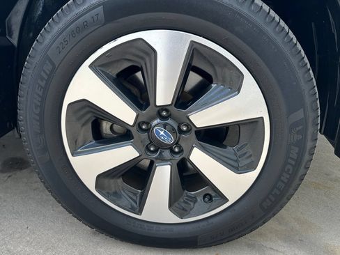 Used 2018 Subaru Forester 2.5i Premium AWD/4WD image 27