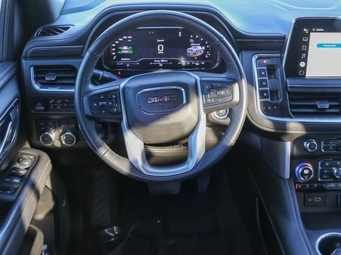 Used 2022 GMC Yukon XL SLT image 27