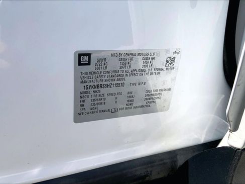 Used 2017 Cadillac XT5 Luxury w/ Driver Awareness Package image 33