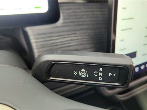 Used 2024 Rivian R1S Adventure image 47