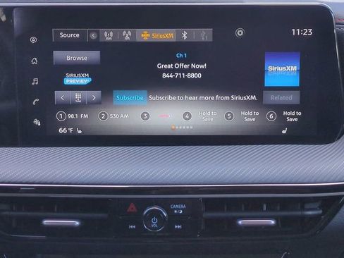 Used 2025 Nissan Kicks SR w/ SR Premium Package image 18