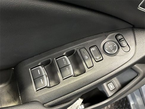 Used 2022 Honda Accord Touring image 13