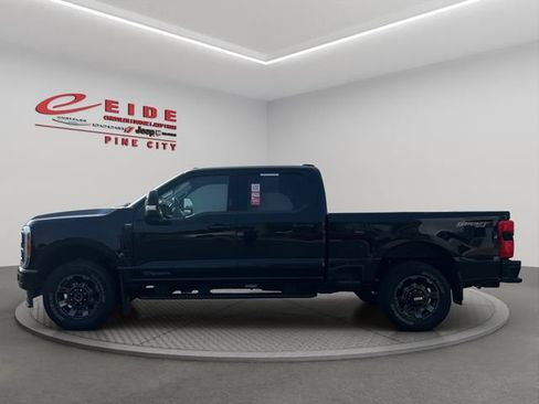 Used 2023 Ford F250 Lariat w/ Lariat Ultimate Package AWD/4WD image 2