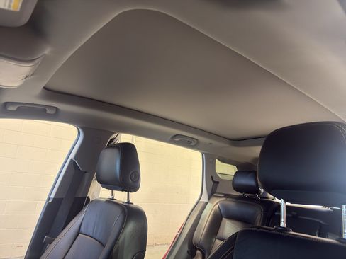 Used 2018 GMC Terrain SLT w/ Preferred Package AWD/4WD image 17