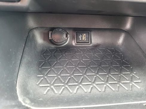 Used 2024 Toyota RAV4 XLE w/ Convenience Package FWD image 20