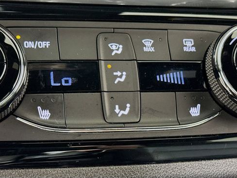 Certified 2024 Buick Envista Sport Touring w/ Convenience I Package image 17