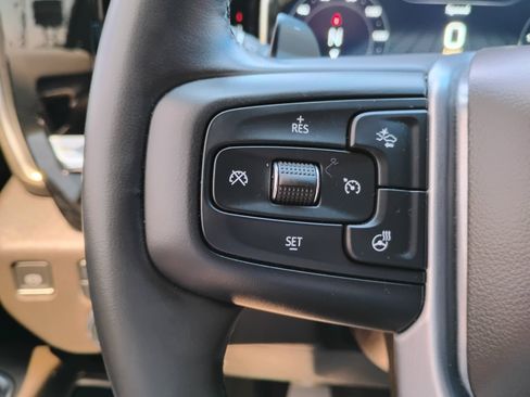 Used 2023 GMC Sierra 1500 SLT w/ SLT Convenience Package AWD/4WD image 10