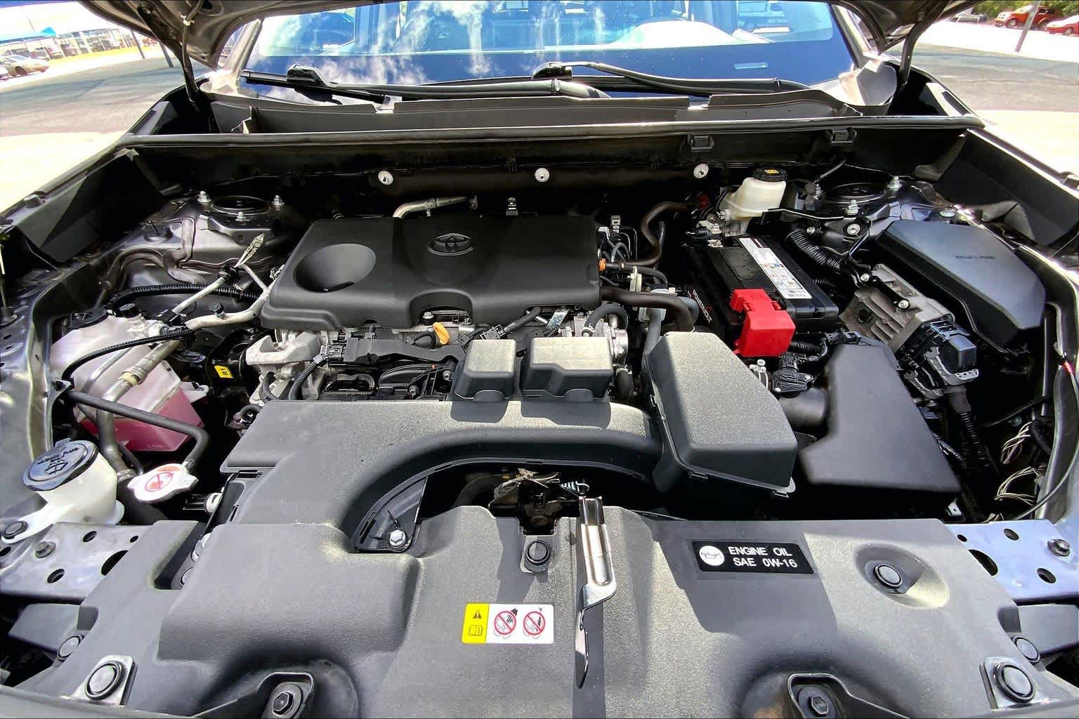 Used 2023 Toyota RAV4 XLE Premium FWD image 31