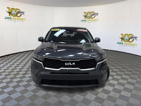 Used 2023 Kia Sorento LX FWD image 3