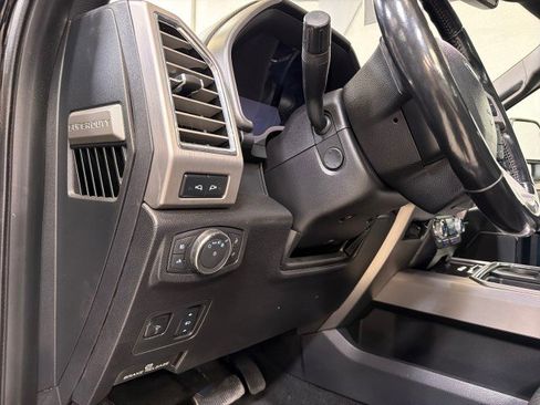 Used 2017 Ford F250 Platinum w/ Platinum Ultimate Package image 16