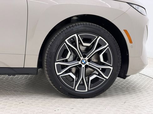 New 2026 BMW iX xDrive45 image 12