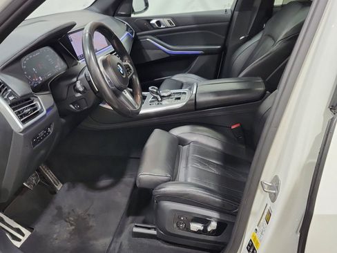 Used 2020 BMW X5 M50i w/ Premium Enhanced Package AWD/4WD image 6