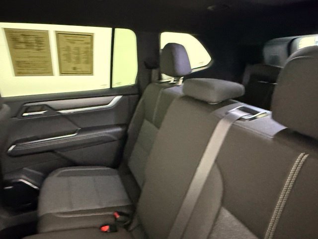 Used 2025 GMC Acadia Elevation FWD image 43