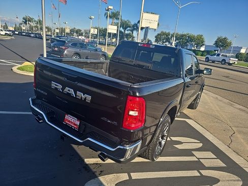 Used 2025 RAM 1500 Laramie image 13