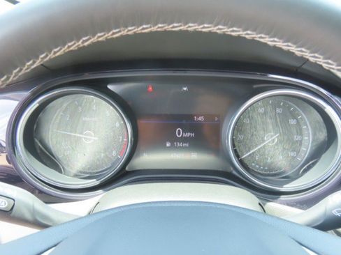 Used 2022 Buick Encore GX Preferred w/ Cold Weather Comfort Package AWD/4WD image 25