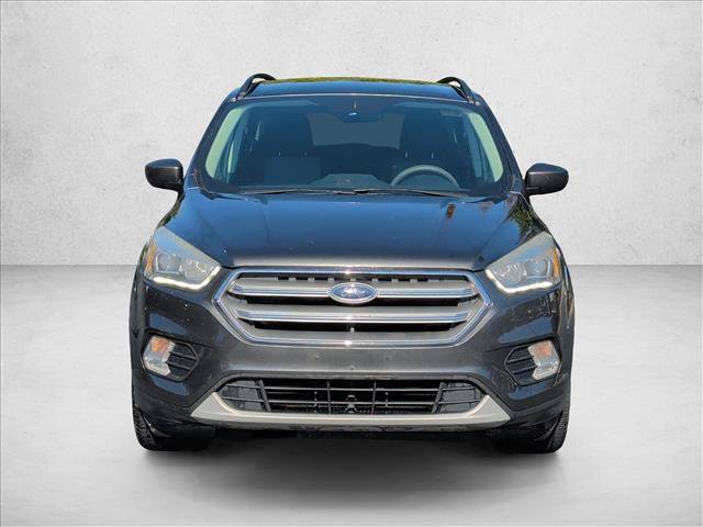 Used 2017 Ford Escape SE w/ Equipment Group 201A AWD/4WD image 2