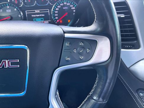 Used 2019 GMC Yukon XL SLT w/ Premium Edition RWD image 25
