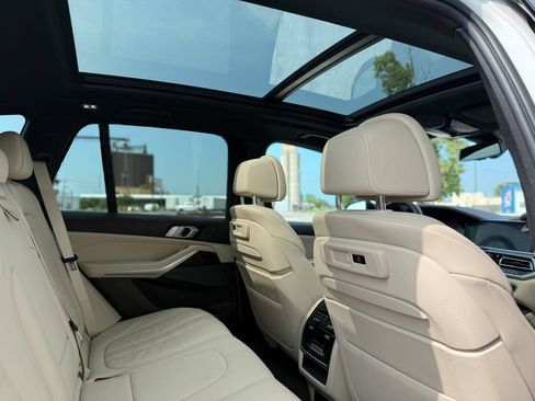 Used 2019 BMW X5 xDrive40i w/ Premium Package 2 AWD/4WD image 28