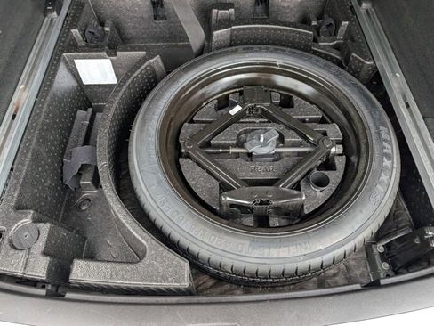 Used 2019 Cadillac XT5 Premium Luxury image 25