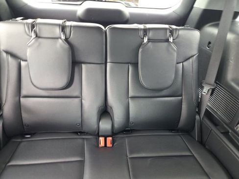 Used 2022 Ford Explorer Limited w/ Equipment Group 301A image 30