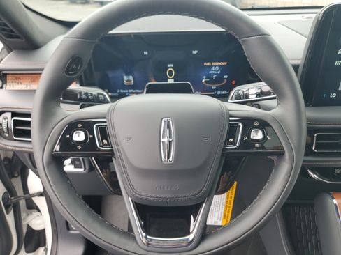 New 2026 Lincoln Aviator Black Label AWD/4WD image 15