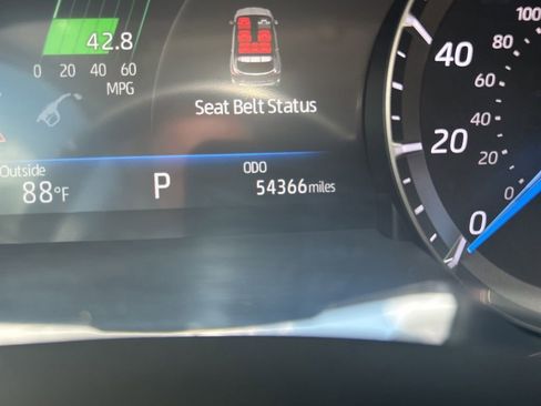 Used 2020 Toyota Highlander Platinum AWD/4WD image 4