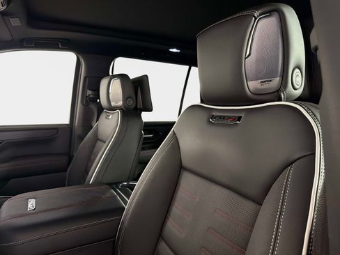 Used 2026 GMC Yukon AT4 Ultimate w/ LPO, Floor Liner Package AWD/4WD image 40