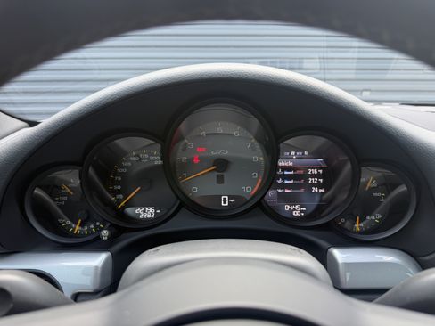 Certified 2019 Porsche 911 GT3 RWD image 25