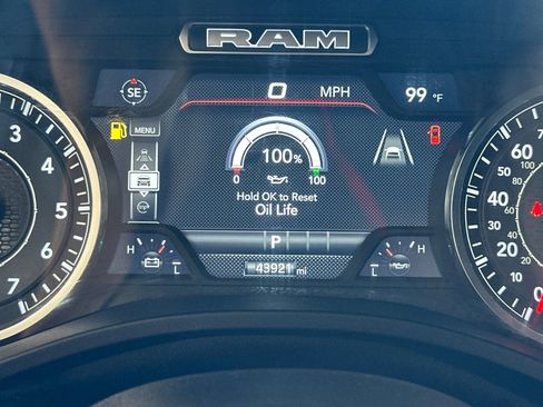 Used 2025 RAM 1500 Big Horn image 28