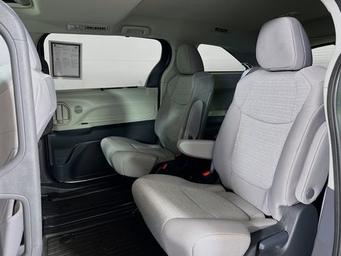 Certified 2024 Toyota Sienna LE w/ LE Plus Package AWD/4WD image 21