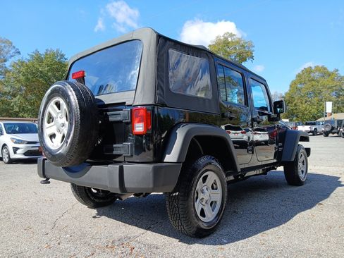 Used 2015 Jeep Wrangler Unlimited Sport image 6