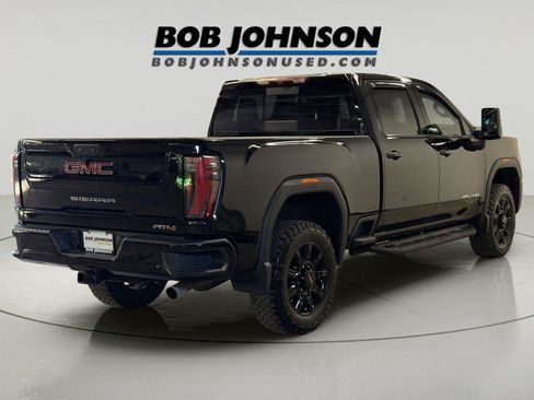 Used 2024 GMC Sierra 2500 AT4 w/ AT4 Preferred Package AWD/4WD image 12