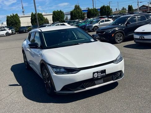 Certified 2023 Kia EV6 Wind AWD/4WD image 5