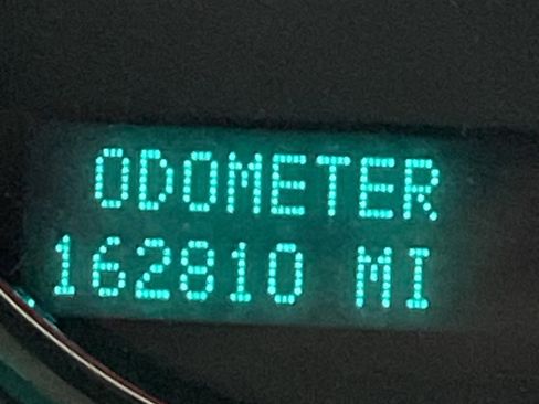 Used 2013 Chevrolet Avalanche LTZ image 20