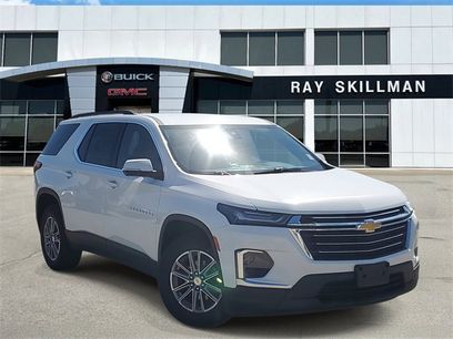 Used 2023 Chevrolet Traverse LT